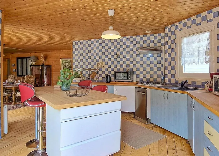 3 Bedroom Amazing In Дом отдыха